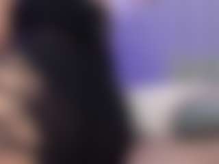Live cam show with Sofi Perez - Oil on Camsoda
