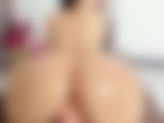 Live cam show with Sofi Perez - College MILF on SpankPalCams
