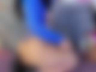 Live cam show with Sofi Perez - College MILF on Camsoda