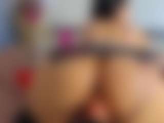 Live cam show with Sofi Perez - Fingering on CamwithHer