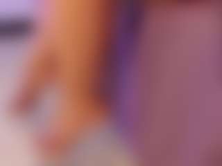 Live cam show with Sofi Perez - Fingers on Dolls Live