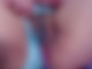 Sweetsin2u's Live Sex Cam Show