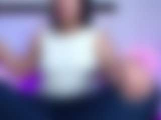 Sweetsin2u MILF webcam performer live streaming