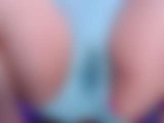 Live cam show with Sweetsin2u - Pregnant on SpunkLive