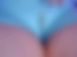 Live cam show with Sweetsin2u - Living Room on Camsoda