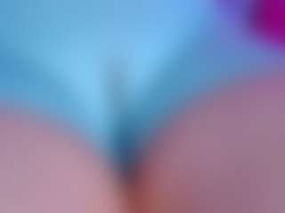 Live cam show with Sweetsin2u - Living Room on Camsoda