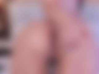 Live cam show with Biancax - Handjob on TastyBlacksLive