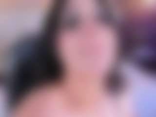 Live cam show with Biancax - Gagging on madthumbs