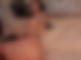 Luna Ruso's Live Sex Cam Show