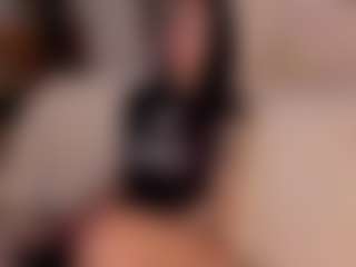 Luna Ruso's Live Sex Cam Show