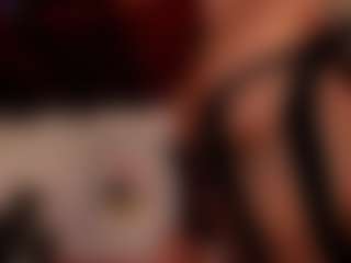 Luna Ruso's Live Sex Cam Show