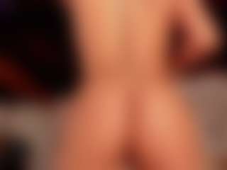 Luna Ruso's Live Sex Cam Show