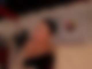 Luna Ruso's Live Sex Cam Show