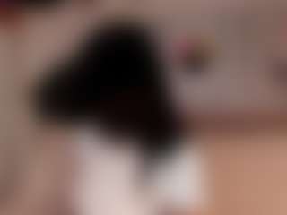Live cam show with Luna Ruso - Young Adult on CamwithHer