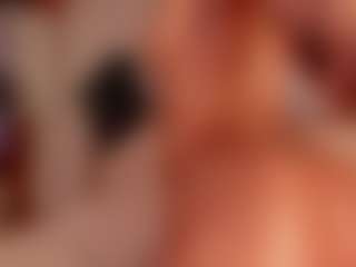 Luna Ruso's Live Sex Cam Show