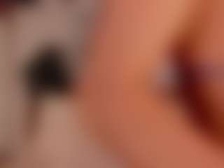 Luna Ruso's Live Sex Cam Show