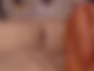 Luna Ruso's Live Sex Cam Show