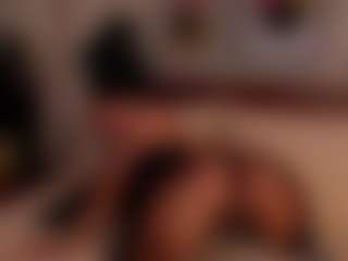 Luna Ruso's Live Sex Cam Show