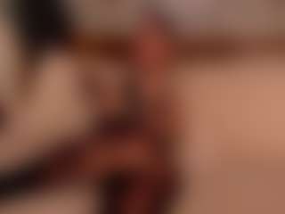 Luna Ruso's Live Sex Cam Show
