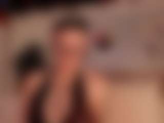 Luna Ruso's Live Sex Cam Show