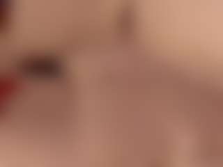 Live cam show with Luna Ruso - White Lovense on CamSodaAdn | colombia