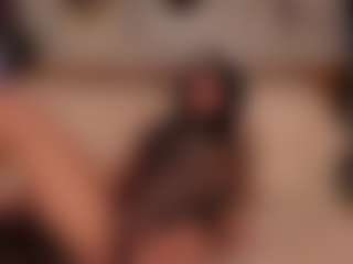 Luna Ruso's Live Sex Cam Show