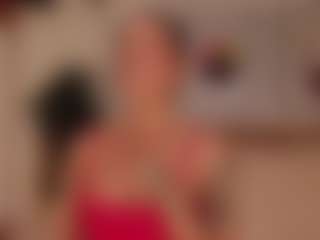 Luna Ruso's Live Sex Cam Show