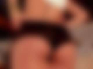 Luna Ruso's Live Sex Cam Show