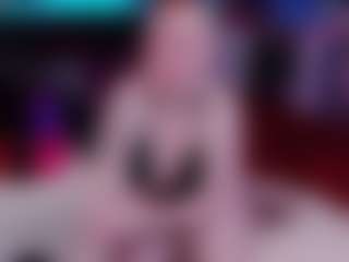 Live cam show with Kittie Purry - Blue Eyes on slutload