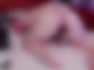 Live cam show with Kittie Purry - MILF on 1on1-livenow