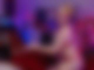 Live cam show with Kittie Purry - Muscle on SinfulBabes