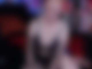 Live cam show with Kittie Purry - Blue Eyes on Instabang
