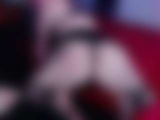 Kittie Purry MILF webcam performer live streaming
