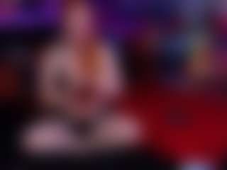 Live cam show with Kittie Purry - Blue Eyes on CamwithHer