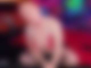 Live cam show with Kittie Purry - Muscle on Strip Flash - Live Sex Shows