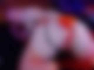 Live cam show with Kittie Purry - Body Massage on eurowanks.com