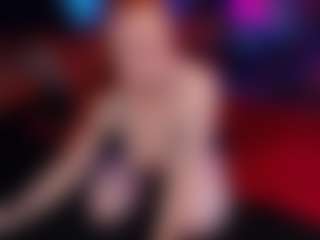 Live cam show with Kittie Purry - Muscle on Camsoda