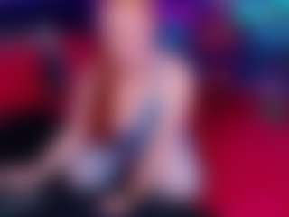 Live cam show with Kittie Purry - Muscle on hrnylive.com