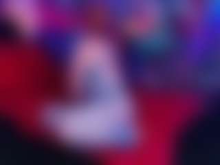 Live cam show with Kittie Purry - Body Massage on Instabang