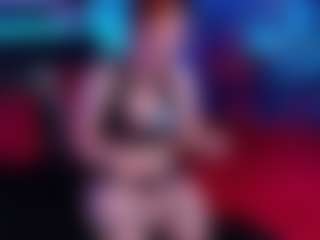 Live cam show with Kittie Purry - Muscle on Camsoda