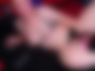 Show live cam dengan Kittie Purry - Blue Eyes di Camsoda