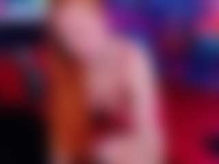 Live cam show with Kittie Purry - Muscle on Camsoda