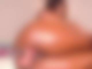 MichaelaCox's Live Sex Cam Show
