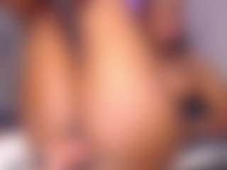 Live cam show with MichaelaCox - Ebony on liverealitysex.com | colombia