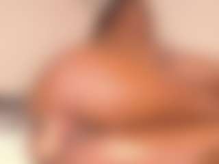 Live cam show with MichaelaCox - Pov on AdultVida.com