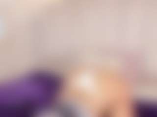 Live cam show with Annie-Queen - Squirt on chickslive.net