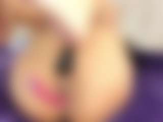 Live cam show with Annie-Queen - Dildo Or Vibrator on fapnchat