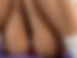 Live cam show with Annie-Queen - Big Ass on Chatstar