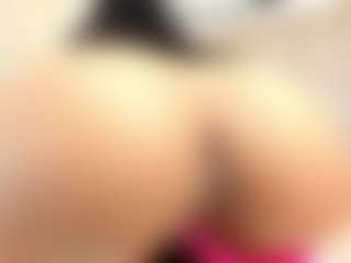 Live cam show with Annie-Queen - Solo on testsause.com