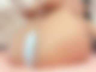 Live cam show with Annie-Queen - Public Latina on luckytryst.com | colombia